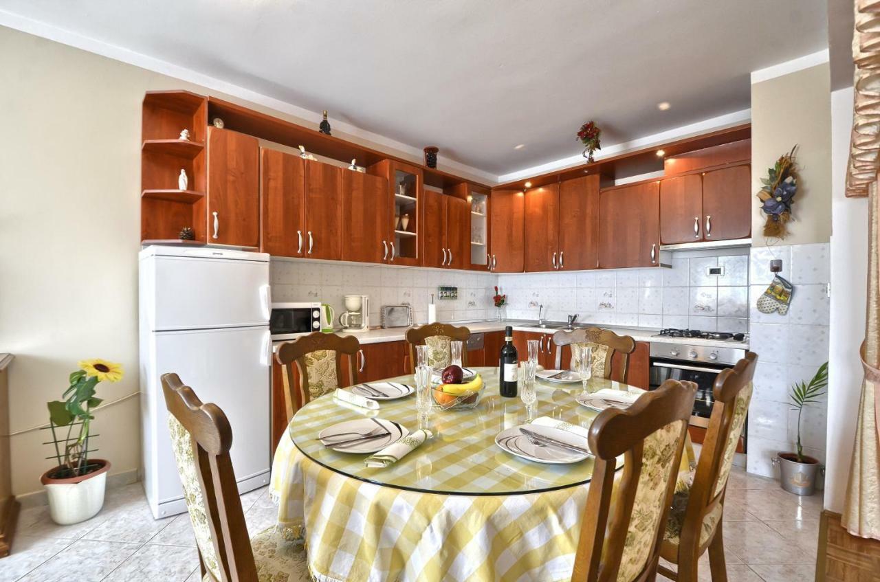 Apartment Pecirep Pula Exterior photo