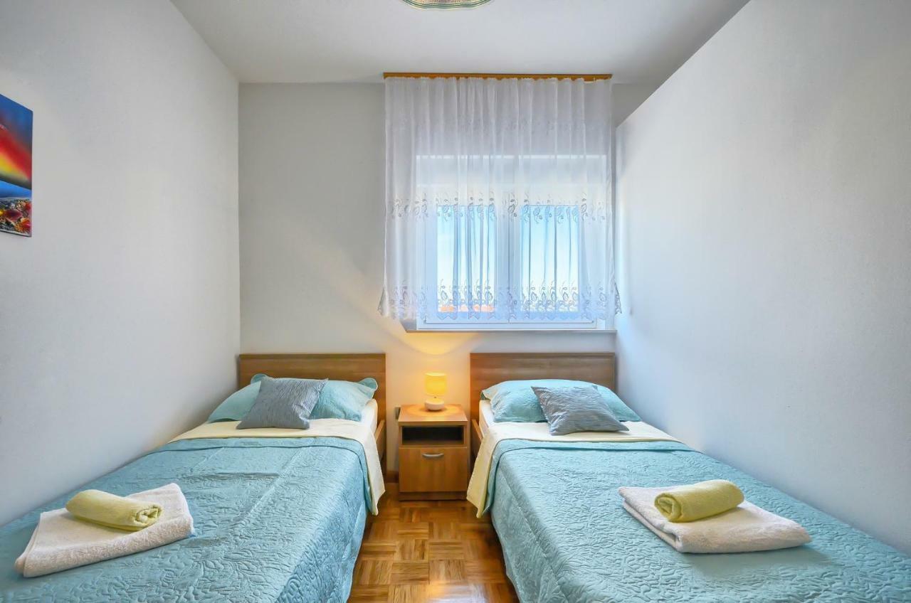 Apartment Pecirep Pula Exterior photo