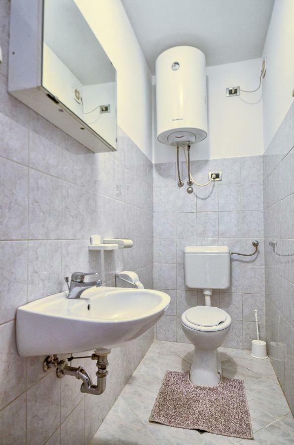 Apartment Pecirep Pula Exterior photo